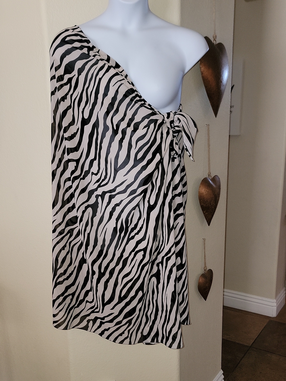 PEPPERMINT BAY Beach Pool Sarong/Cover Up/ Wrap Zebra Print